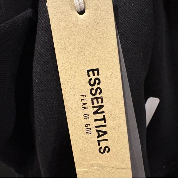 Essentials Fear of God Black Hoodie NEW Minimal Logo Pullover - Picture 7 of 9